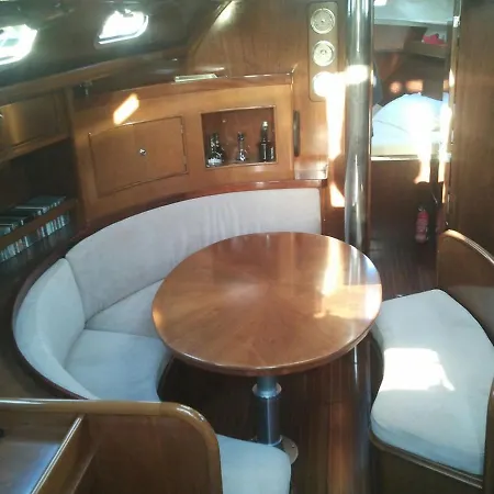 Hotel en barco Eolie Sailing Boat